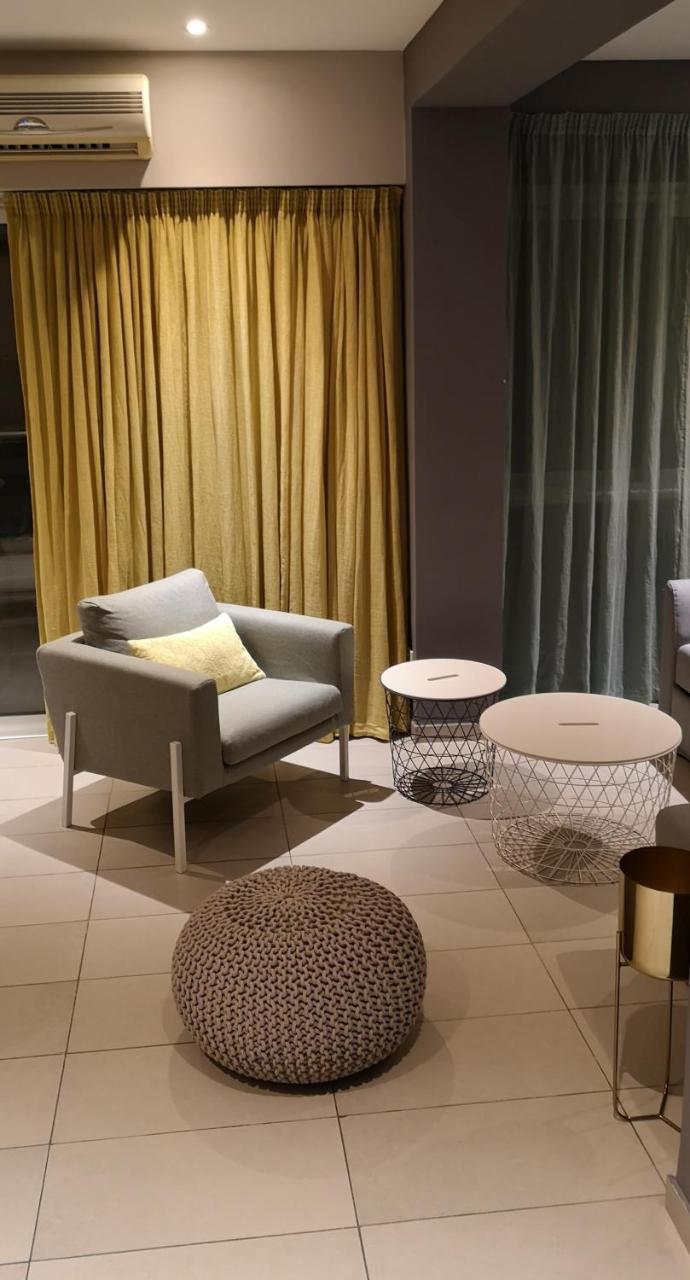 Beachfront Amazing New Apartment Limasol Buitenkant foto